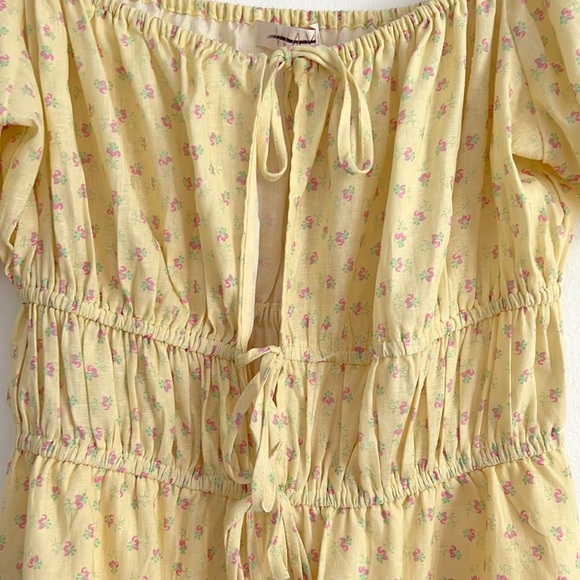 WAYF Sinclair Ditsy Floral Yellow Off The Shoulder Linen Mini Dress Tie Front - Picture 7 of 16